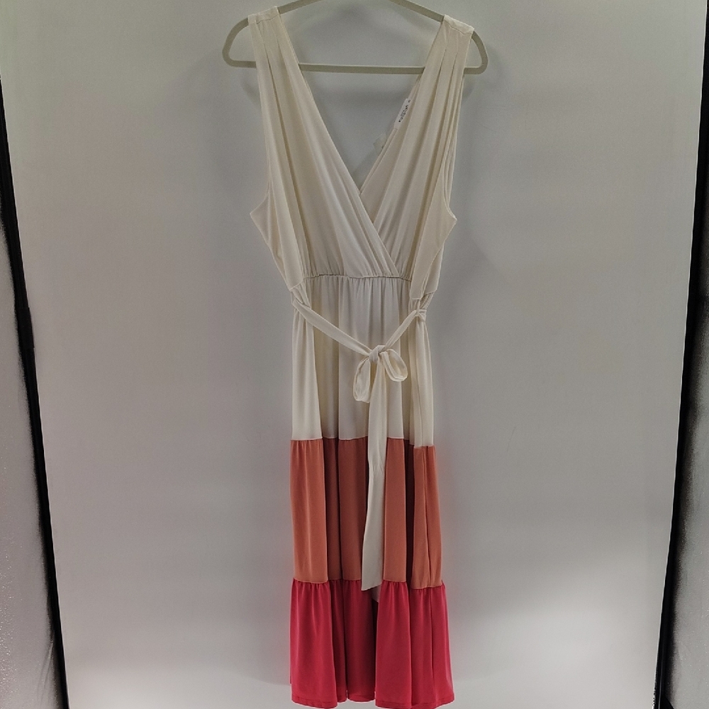 Elegant Colorblock Maxi Dress